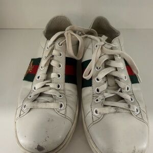 Gucci Womens White Sneakers with Red and Green Accents